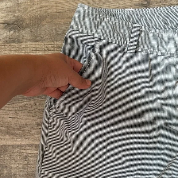 Lands' End Casual Shorts Size M - Picture 3 of 9